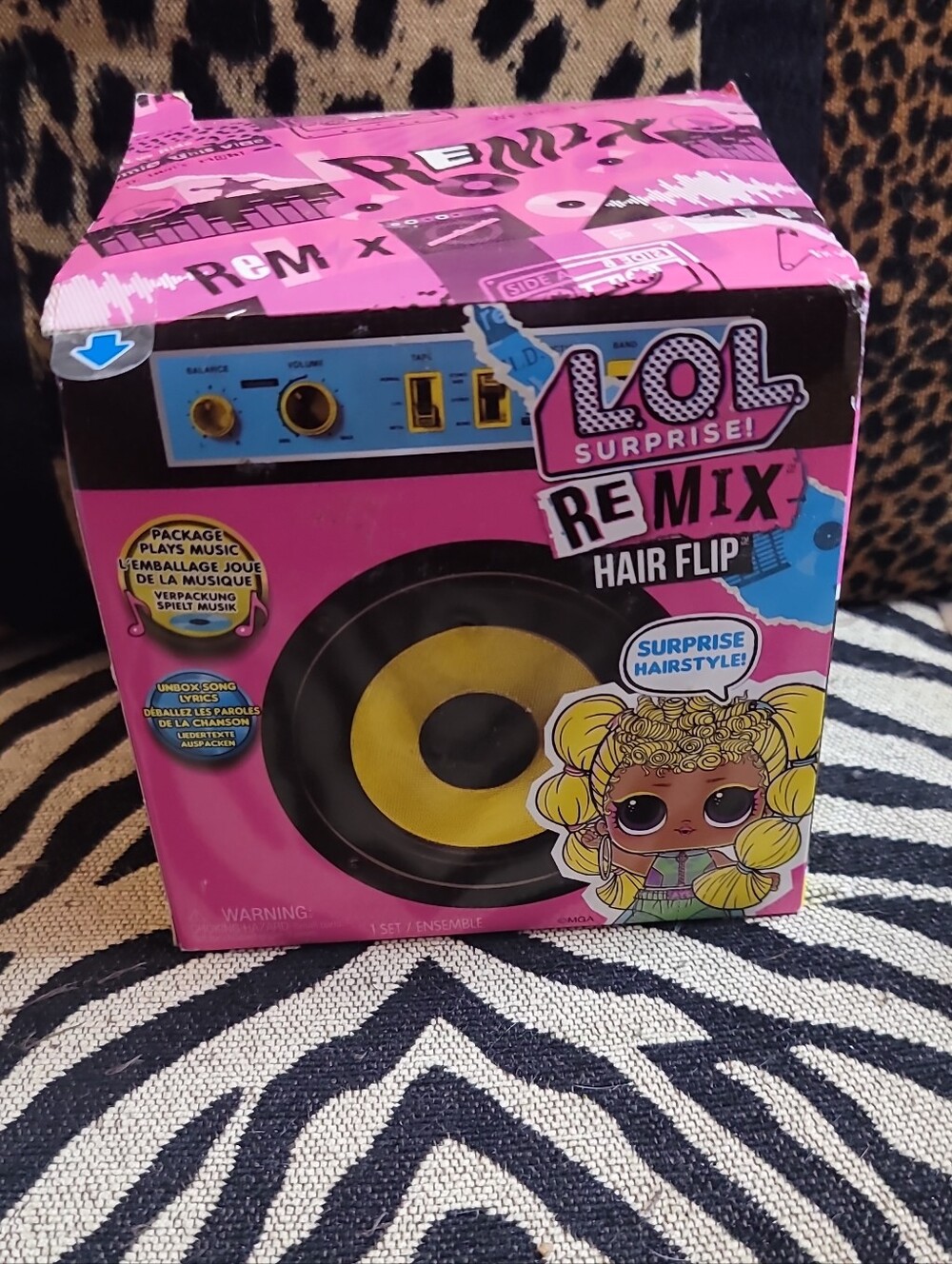 L.O.L. Surprise! REMIX Hair Flip Doll Packaging - Bright Pink
